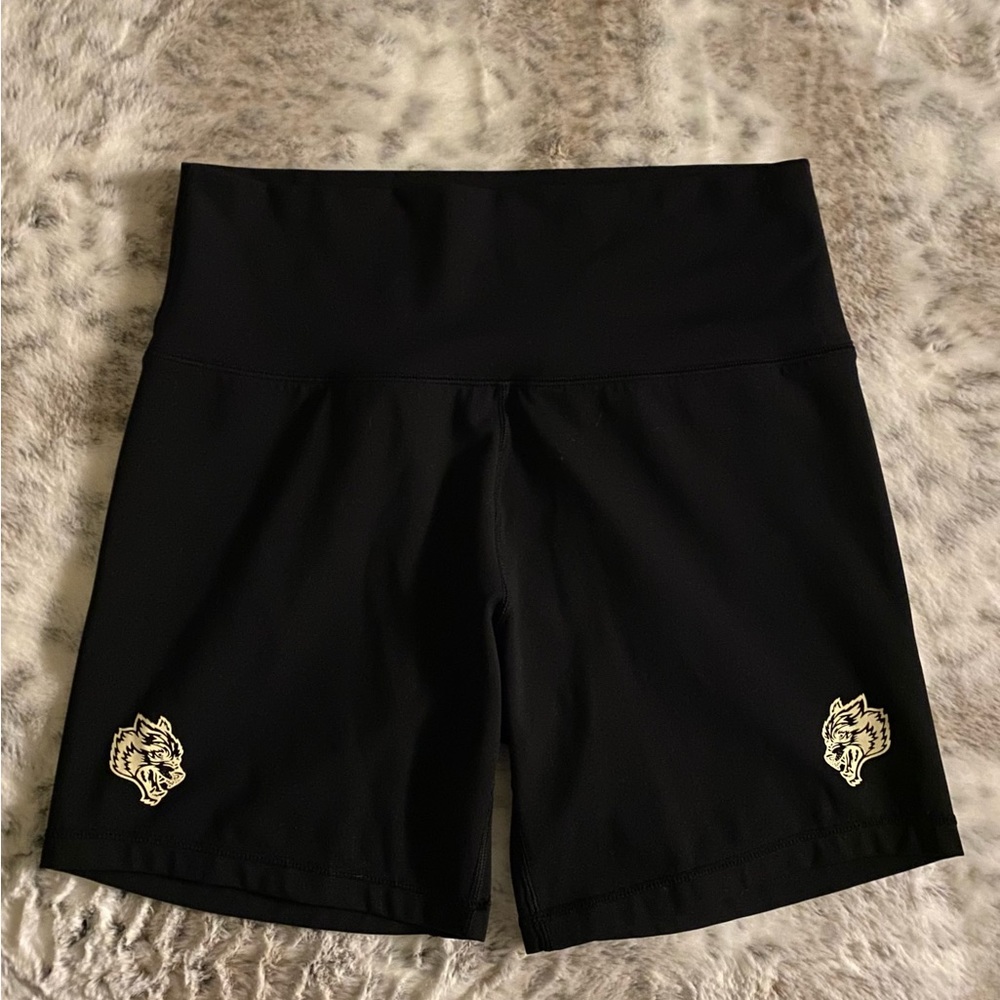 Darc Sport SHE Wolves shorts Authentic